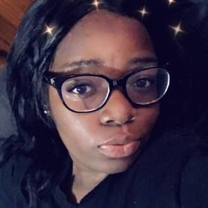 Meet your Posher, Kendra